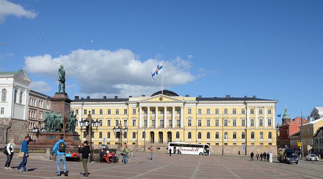 helsinki senate square