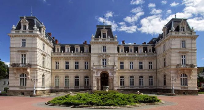 lviv potocki palace