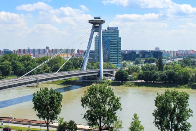 bratislava ufo observation deck