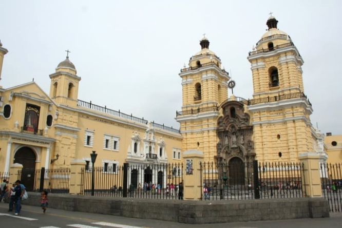 lima san francisco monastery